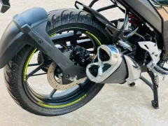 Gixxer FI Double Disc Naked